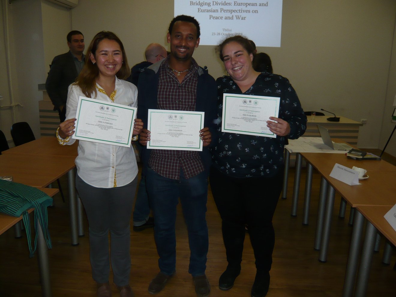 MPS-Studierende aus Kasachstan, Äthiopien und Spanien am Ende des EPSE-Workshops in Tiflis (2017, Foto privat).